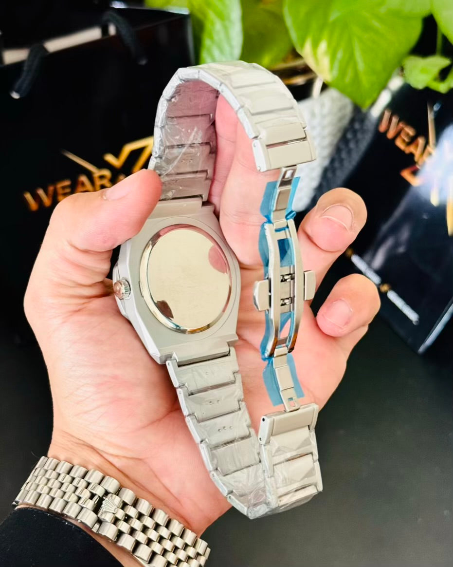 HB Silver With Black Dail Datejust Watch HB-04