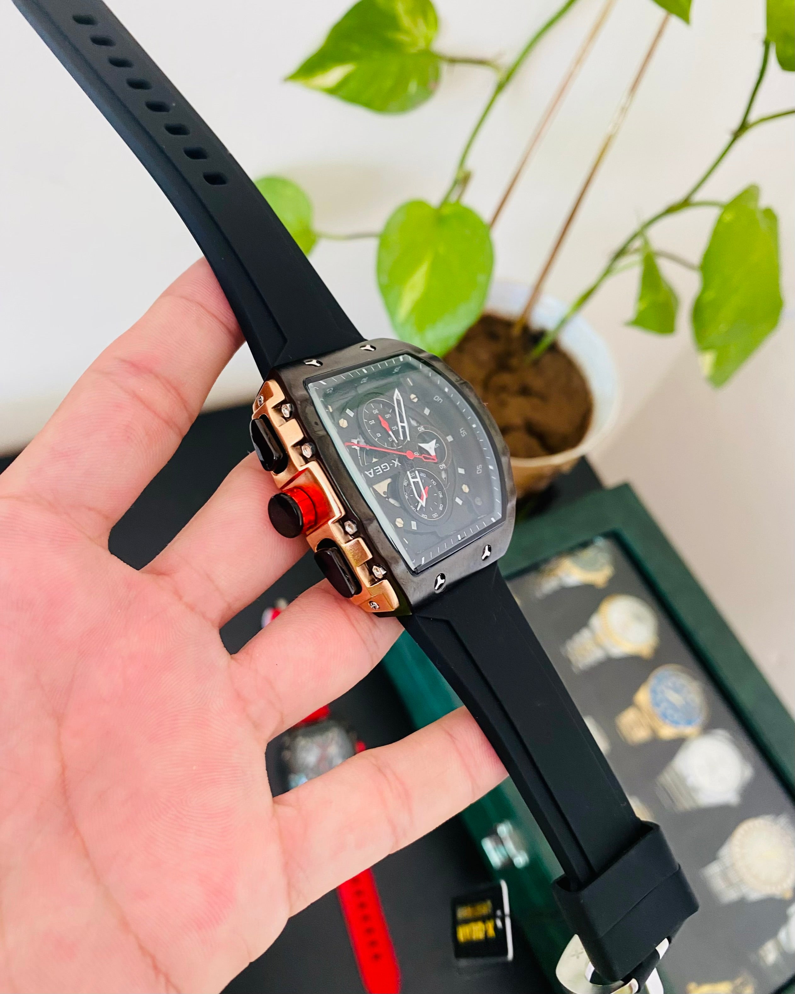 Black Straps Chronograph Working Watch