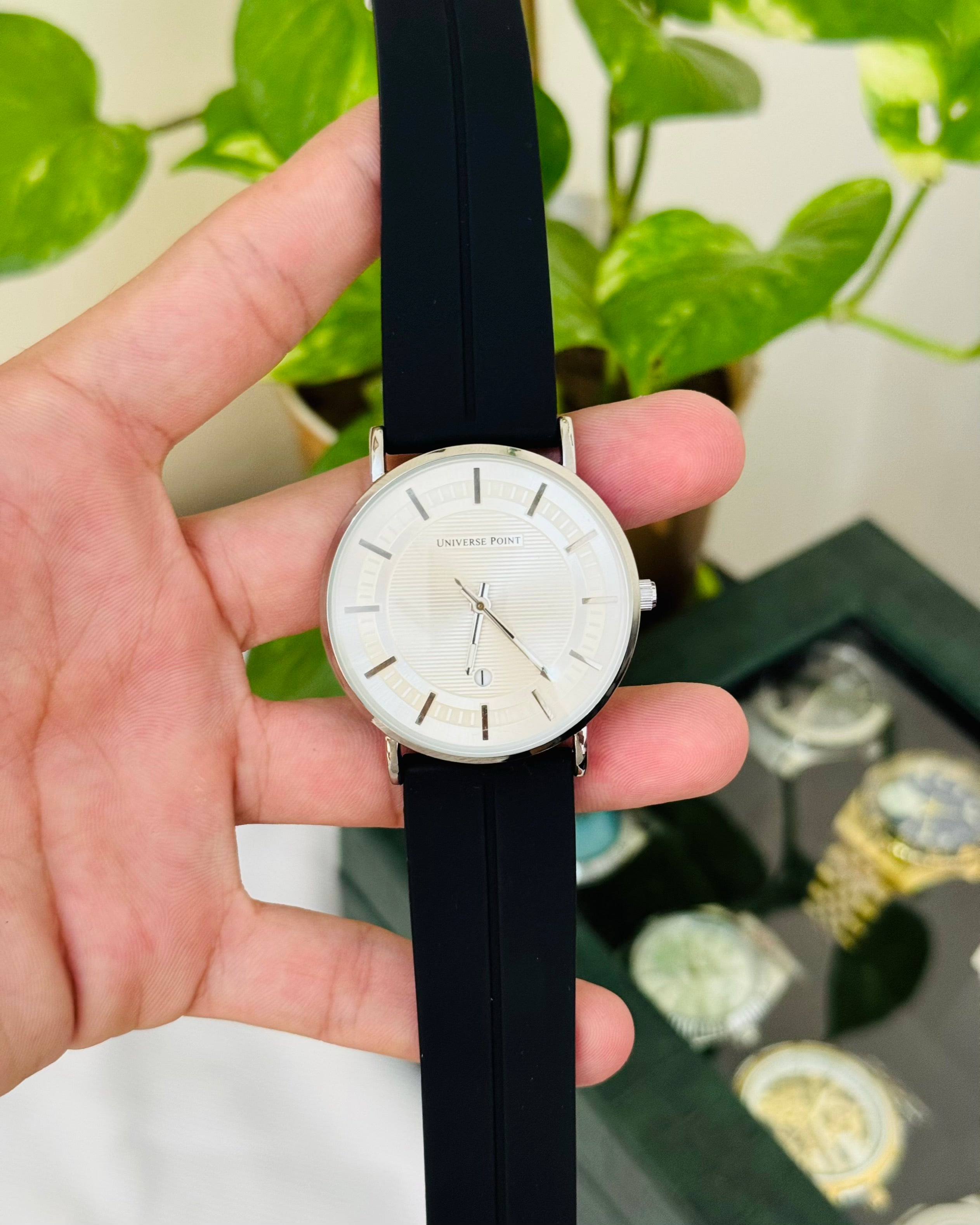 Slim and Rubber Soft Strap Waterproof Watch with magnetic Lock