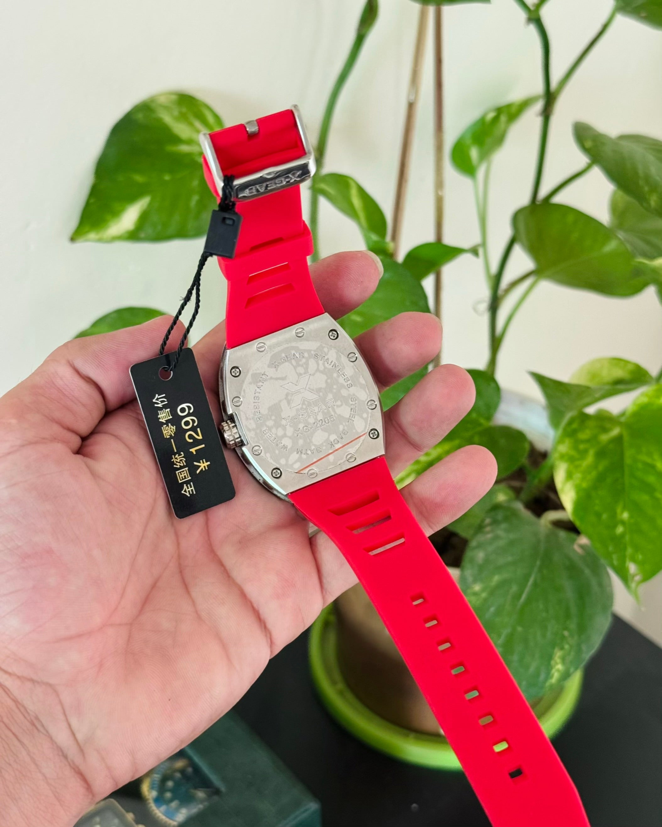 Rubber Red Strap Stainless Steel Dail Watch XG-03