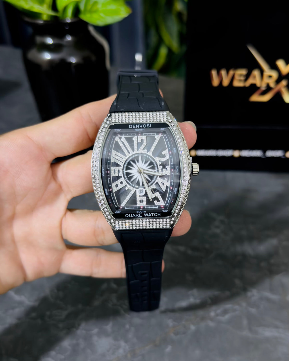 FM Diamond