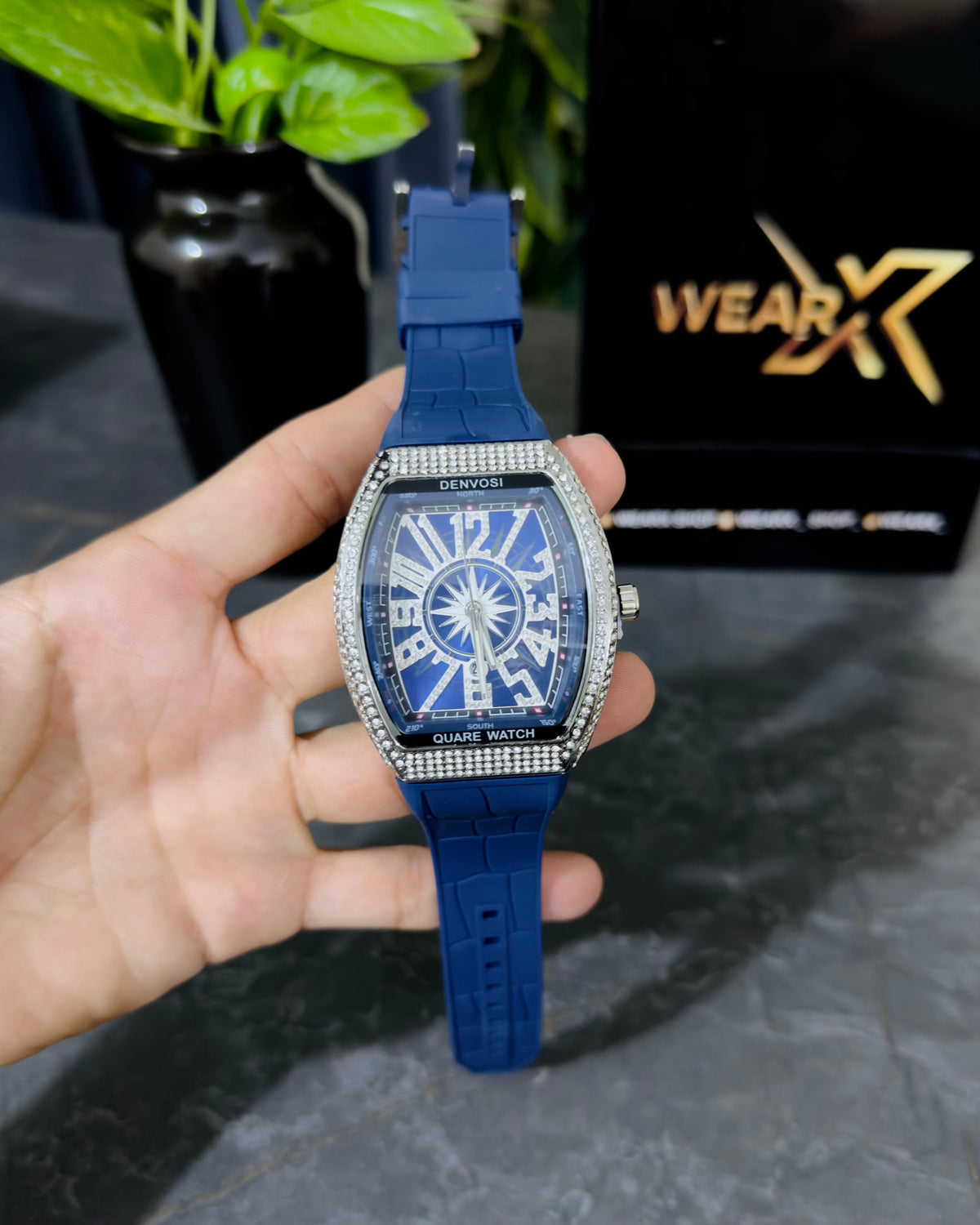 FM Diamond