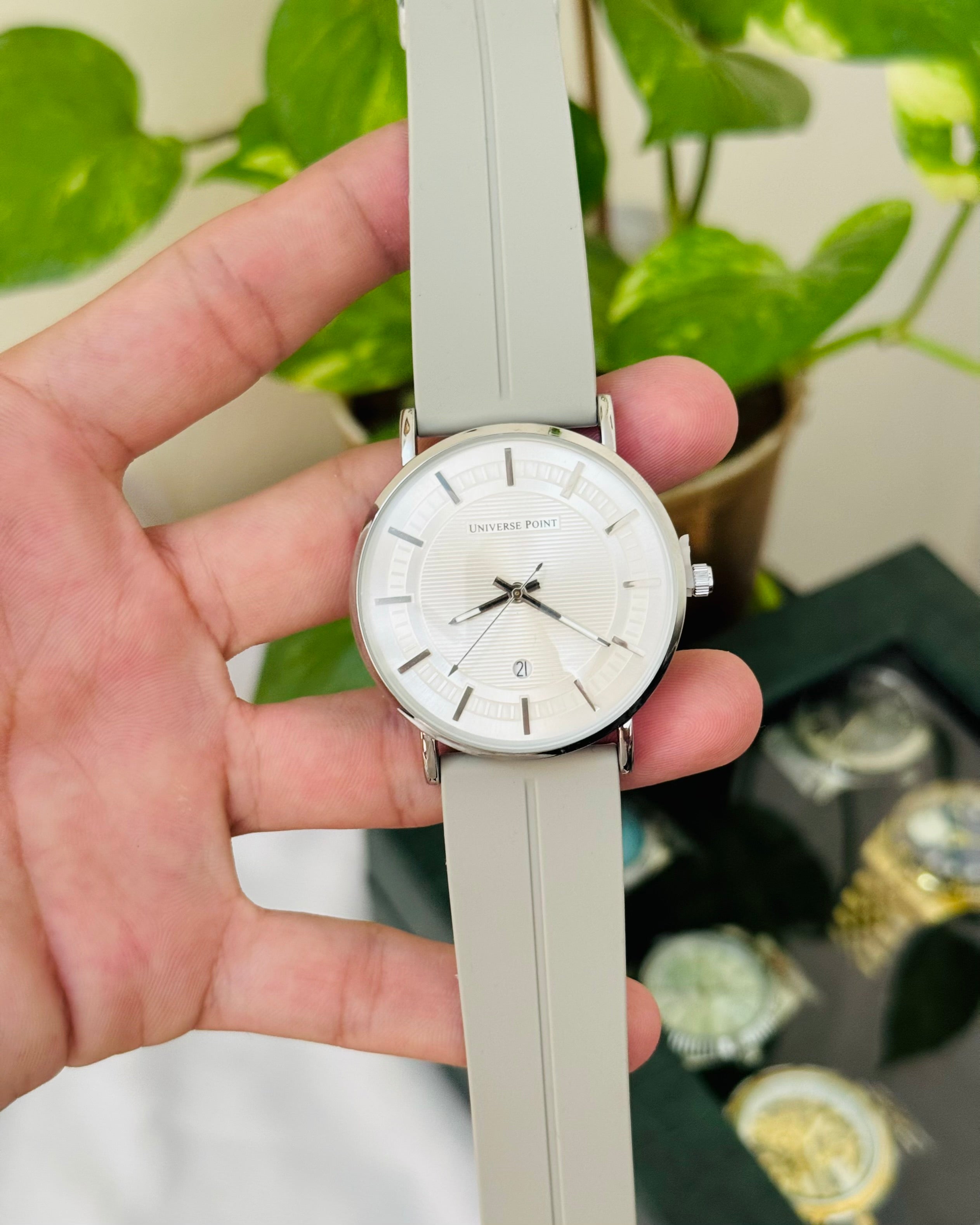 Slim and Rubber Soft Strap Waterproof Watch with magnetic Lock