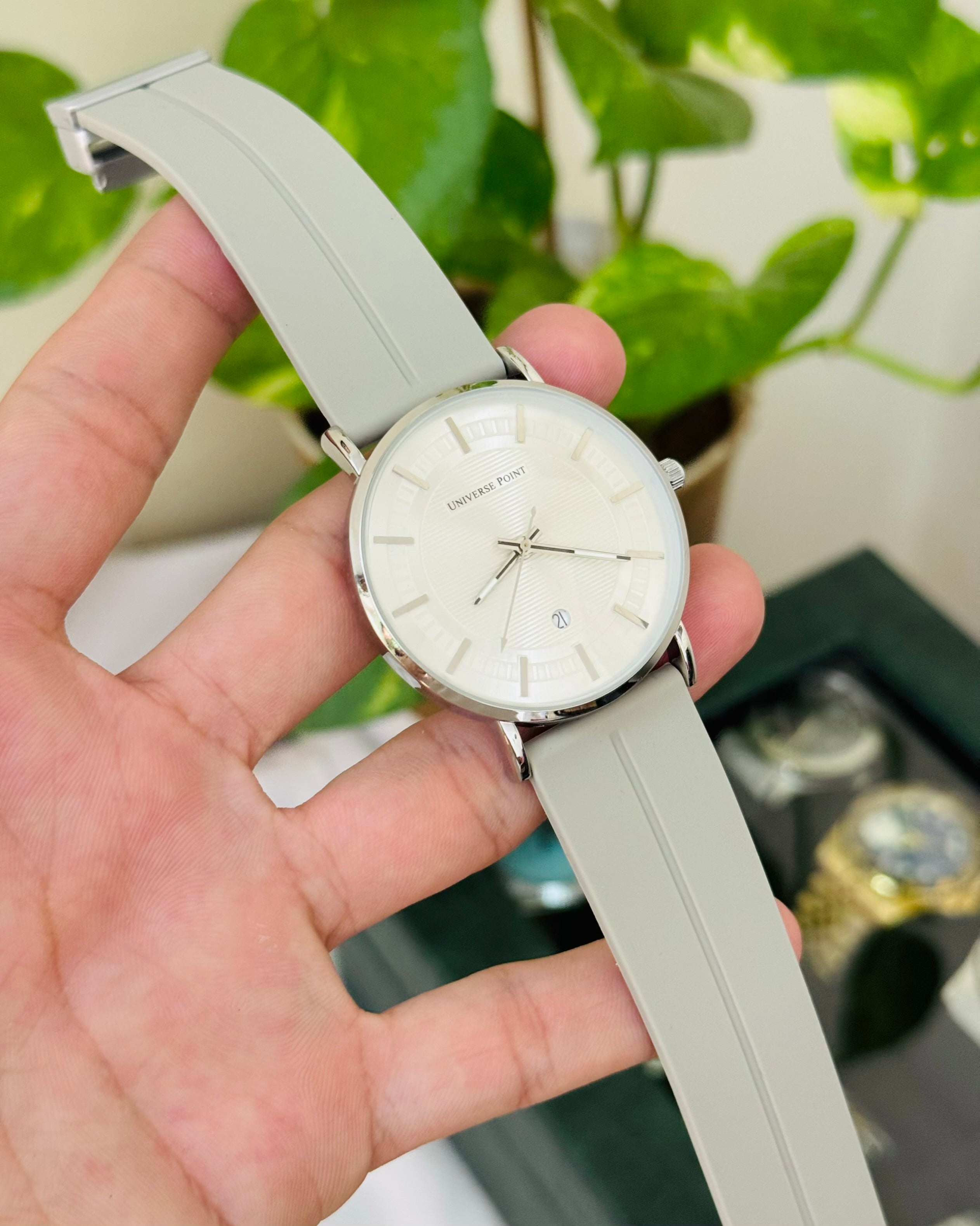 Slim and Rubber Soft Strap Waterproof Watch with magnetic Lock