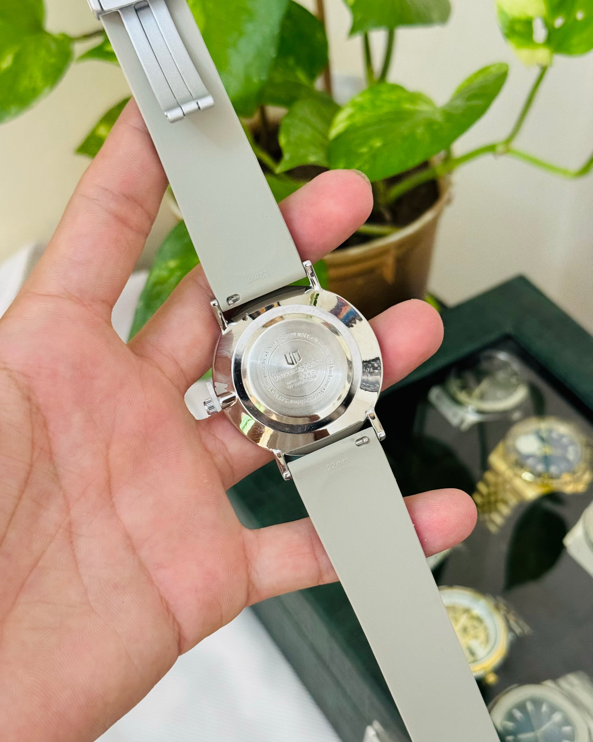 Slim and Rubber Soft Strap Waterproof Watch with magnetic Lock UP-03