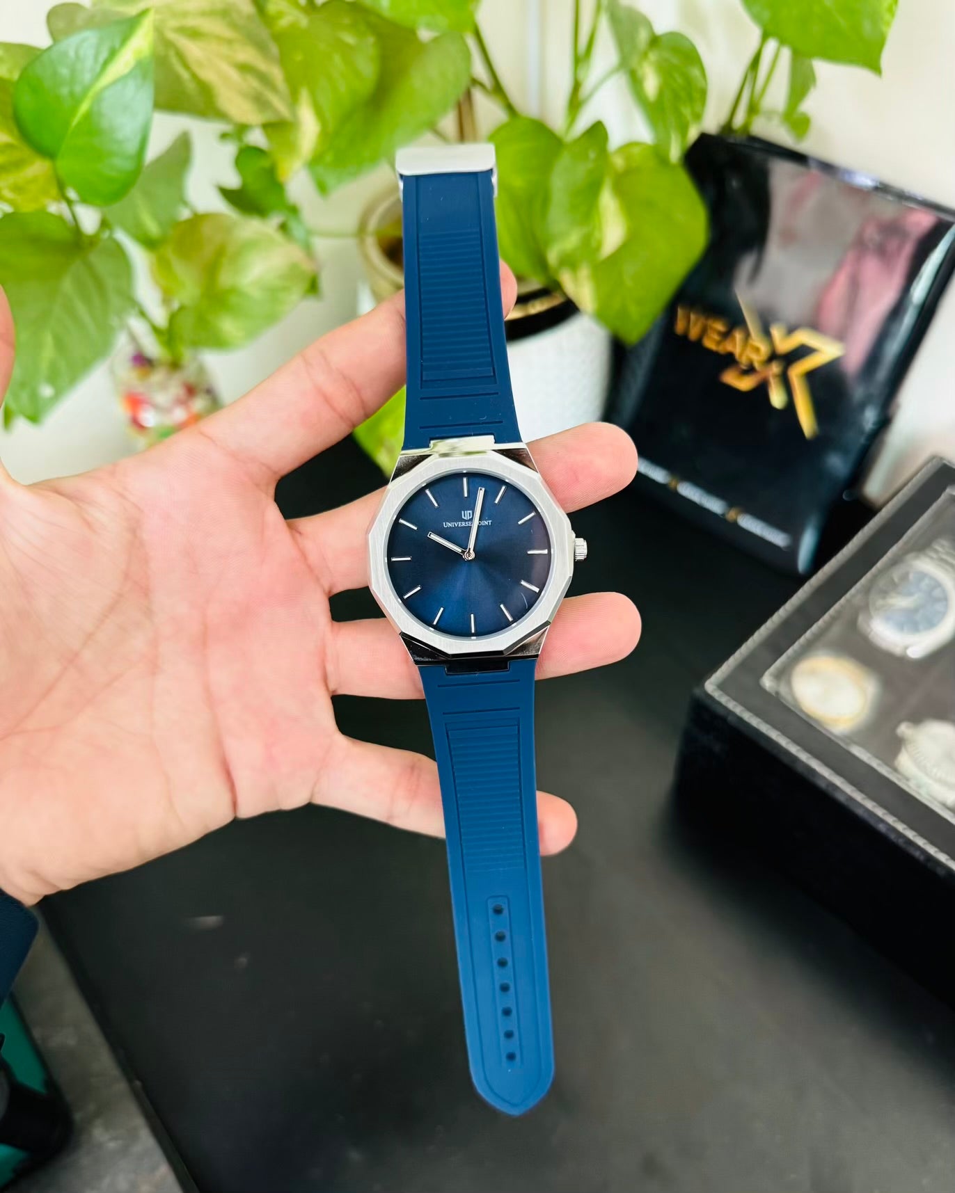 Slim and Rubber Soft Strap Waterproof Watch with magnetic Lock